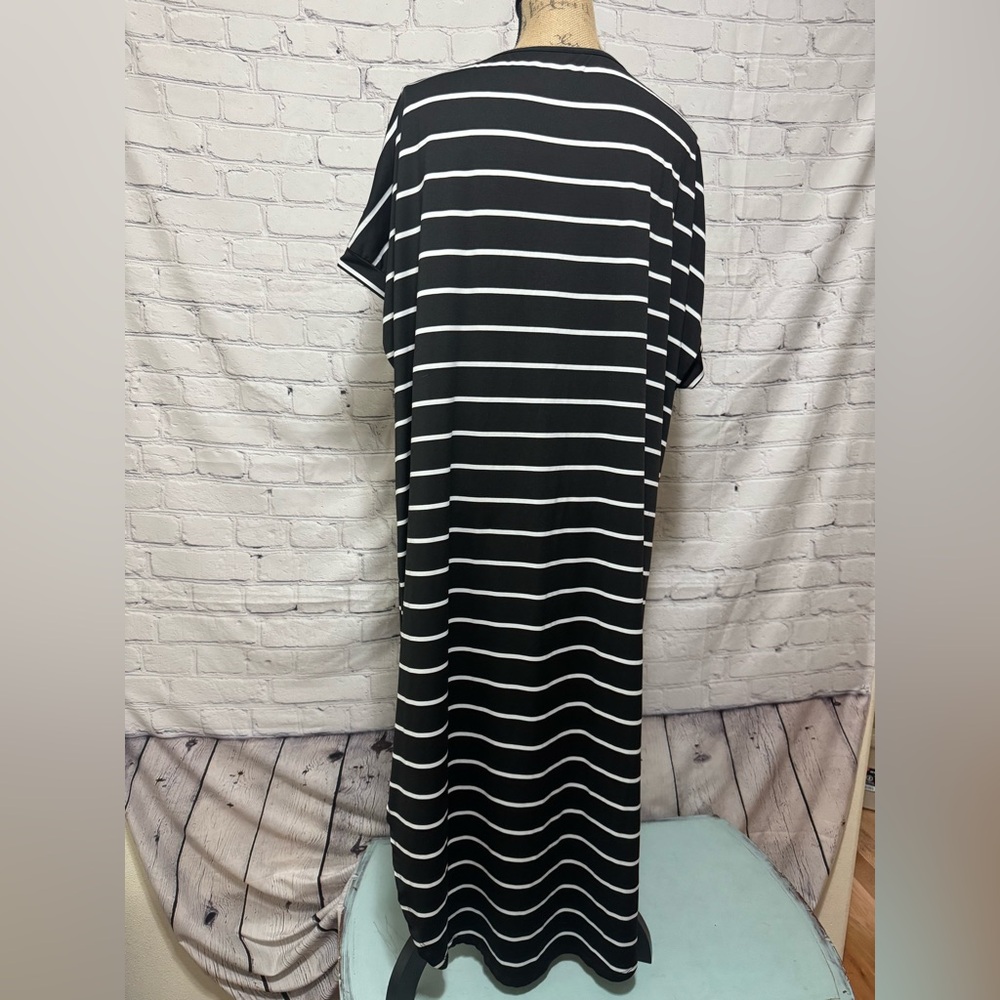 Shein Curve 3XL Stretchy Black and White Striped Women's Dress - Picture 6 of 8